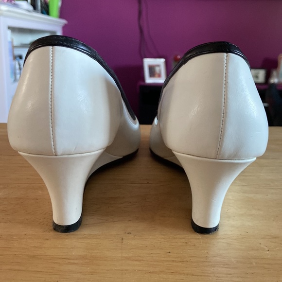 Peep toe shoes - Picture 2 of 5